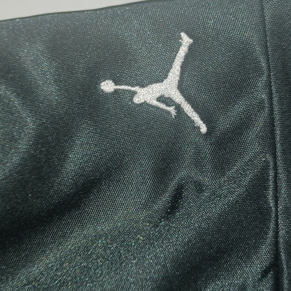 Nike Jordan Shorts Size-XL Color- Charcoal Gray NWT - Picture 3 of 6